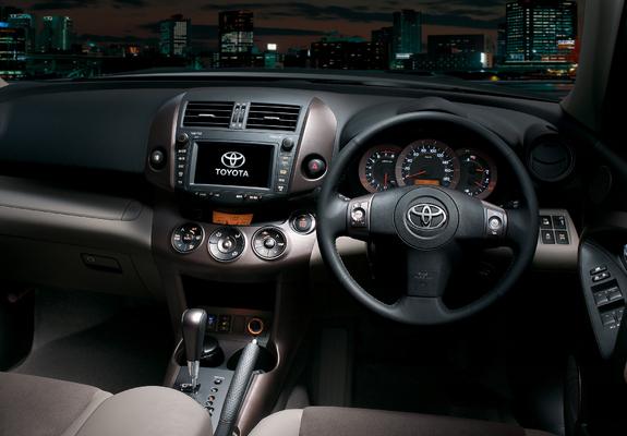 トヨタヴァンガード V6モデルは 危険なエンジンオイル漏れ に注意です 中古車買うならココに注意