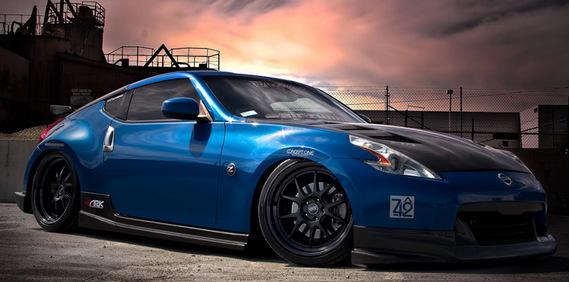 Z34はリヤデフマウントの グリス漏れ に注意 中古車買うならココに注意