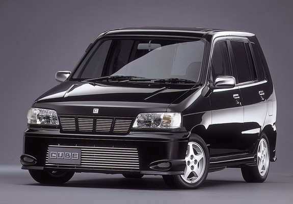 Z10 キューブは エアバッグ破裂 死傷 に注意です 中古車買うならココに注意