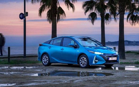 ZVW52 プリウスPHV 欲しい