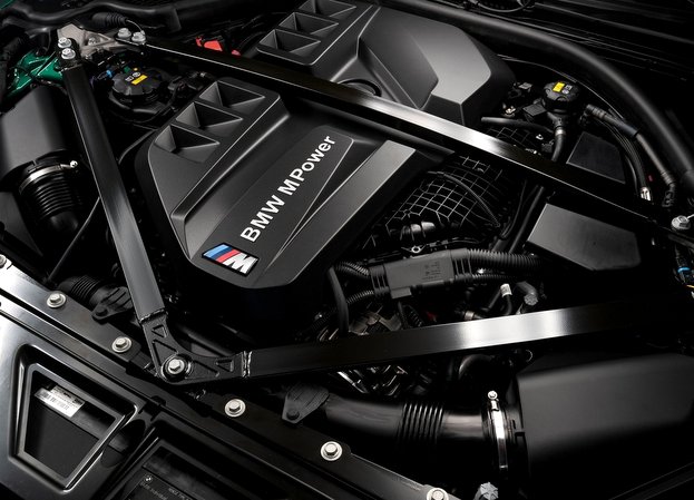 BMW M3コンペティション エンジン
