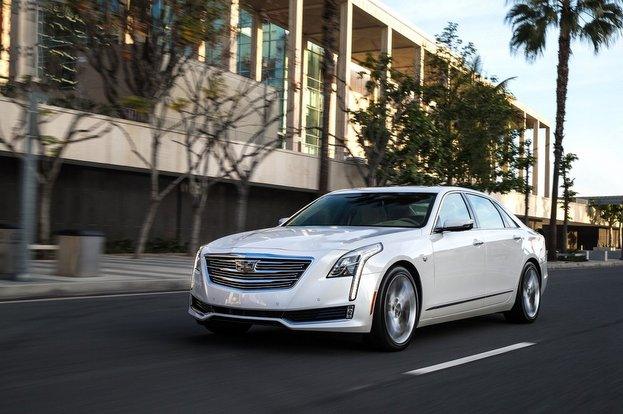 キャデラックCT6 中古