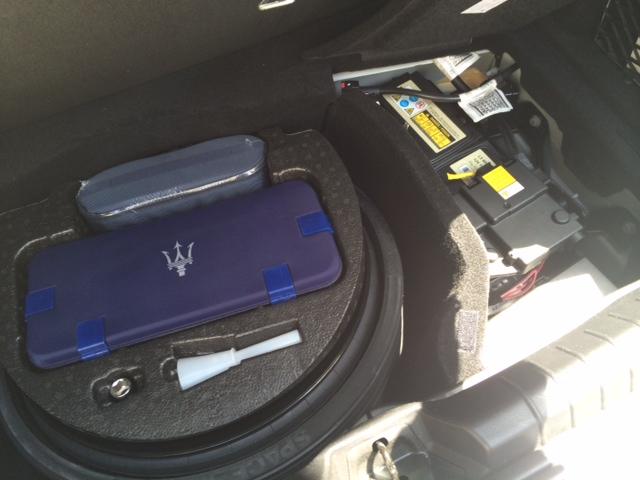 マセラティ ギブリ サイズ