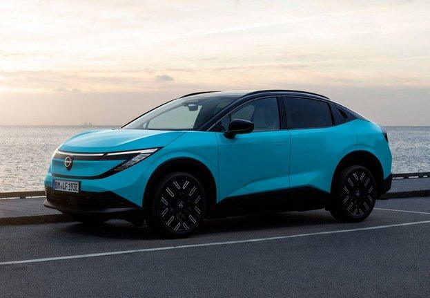 ZE2 リーフ 中古車