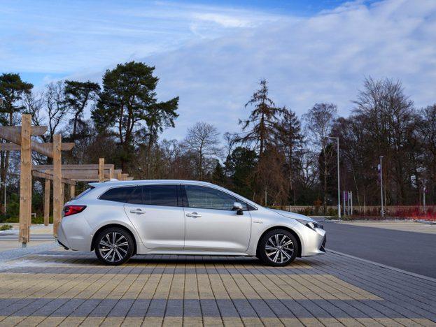 カローラツーリング 評価