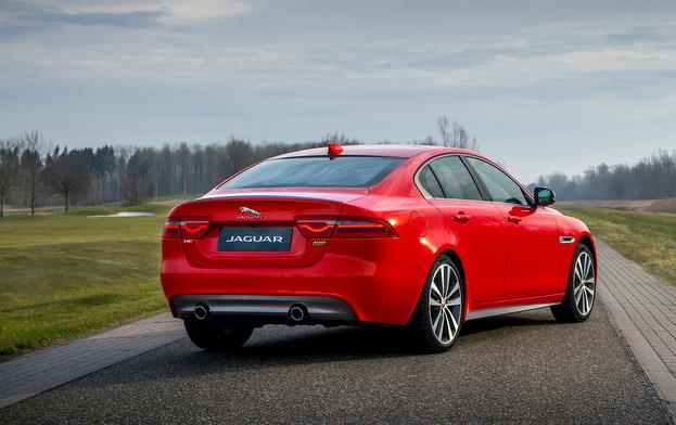 ジャガーXE タイヤ交換