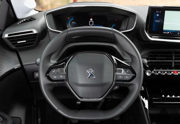 プジョー208 内装