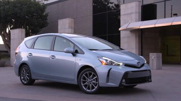 プリウスα 中古